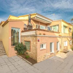 Stunning home in Sant Antoni Calonge w/ WiFi and 5 Bedrooms