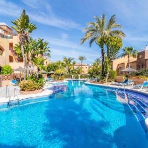 Stunning apartment in Mijas Costa w/ Outdoor swimming pool Outdoor swimming pool and 1 Bedrooms