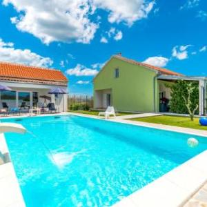 Stunning home in Benkovac w/ Outdoor swimming pool WiFi and 3 Bedrooms