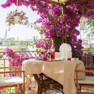 Bougainvillea house with view near the beach