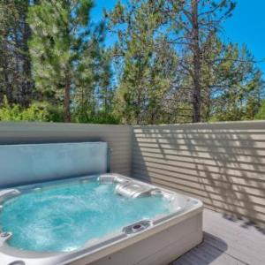 Lassen Lane 15 by Village Properties at Sunriver