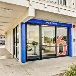Motel 6 Pittsburgh PA - Crafton