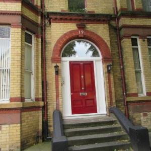 No 3 AT IVANHOE - 1 BED NEAR SEFTON PARK AND LARK LANE