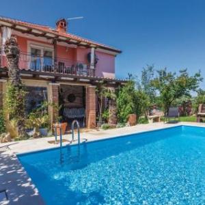 Family-friendly apartments with swimming pool Fratrici Umag - 14384