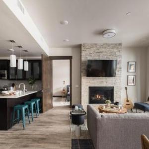 Blackstone 103