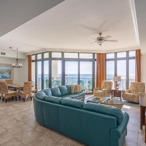 The Oasis 704