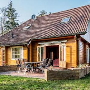 Stunning home in Ruurlo with Sauna WiFi and 5 Bedrooms