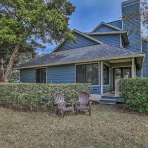 Myrtle Beach Retreat with Ocean Access and Porch!