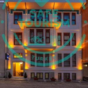 Blue Gilroy Hotel