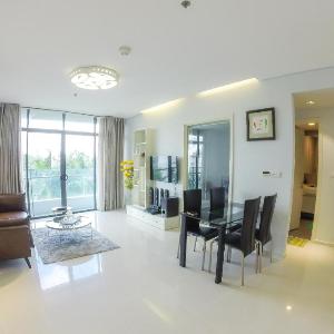 AN luxury modern 1BR apt City Garden *FREE pools*