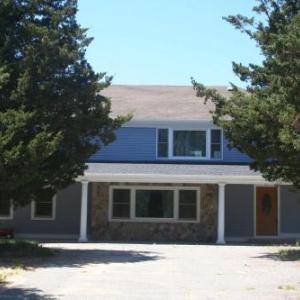 #535: Spacey home minutes to Nauset Beach & walkable to the best of East Orleans!