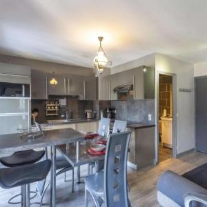 Cauterets: Apt 2 Chambres Balcon WIFI - FR-1-401-26