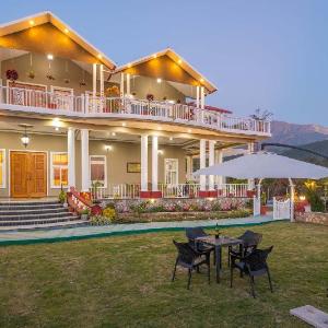 StayVista at SilverOaks Cottage