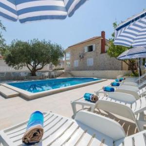 Villa Tomasovic with pool in Podstrana
