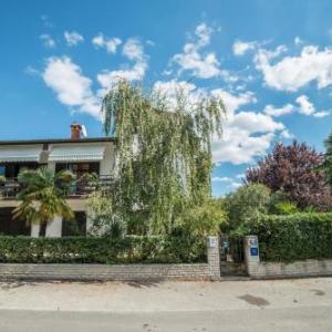 Apartments Zrinka 793