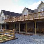 Westcott House- Privacy amenities and space all in one beautiful package!