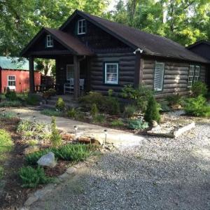 The Bent Branch Lodge - A Gnomes Retreat - Historic Virginia Log Cabin Coy Pond and Babbling Brook