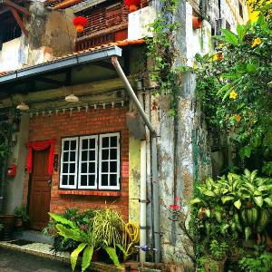 LEJU 21 | Explore Malacca from a Riverside Home