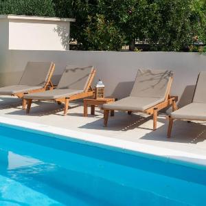 Relax Villa Tanasia with a pool near Split