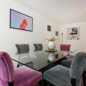 3 BDR Mews House in Belgravia + Onsite Parking