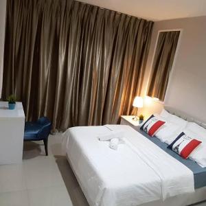 AMAZ EMPIRE HOMESTAY i-CITY DIGITAL LIGHT