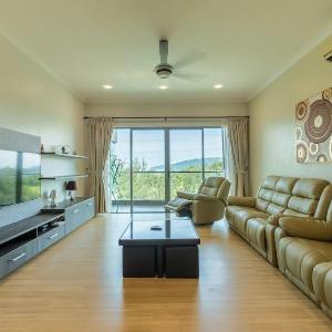 Chilli's Suite 9pax 3BR TheLoft Imago KK by Haybay