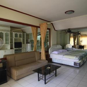 pattaya tower Room 507