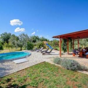 Two-Bedroom Holiday Home in Pula