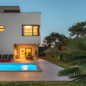 Four-Bedroom Holiday Home in Premantura