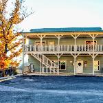 7-Bedroom Mountain Lodge Near Dollywood with Hot Tub Theater Room & Resort Pool Pigeon Forge Tennessee