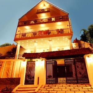 Luxury Villa Cao Gia Chi Bao Hillside View DaLat