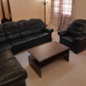 Appartement a proximite de la plage20 a yoff
