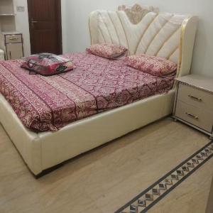 Sultan Guest House Lahore