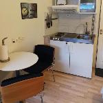 Studio for 2 w/private bath & kitchenette -Room 14 Copenhagen 