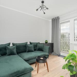 Spacious Apartment Ideal for Families by Noclegi Renters