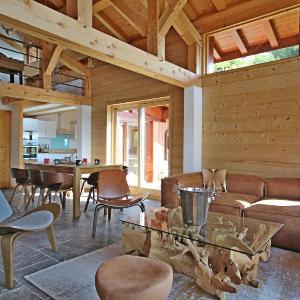 Chalet spacieux et rénové · Terrasse · Capacité 10 personnes · Wifi gratuit