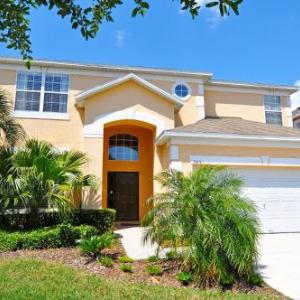 Tiger Lilly- 6 bedroom vacation home in the Disney area with a private pool and hot tub with a spacious patio