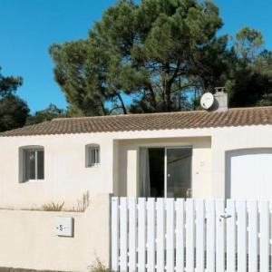 Holiday Home Les Algues - TSM213