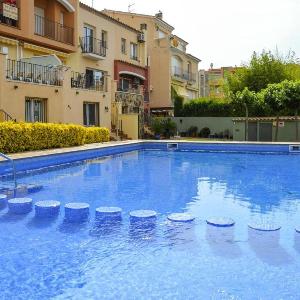 Casa con piscina privada a 100m de la playa ideal para familias - HISP-288-61