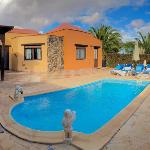 Stunning villa with heated pool ! La Oliva 