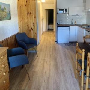 Apartment with one bedroom in Orcieres with wonderful mountain view and balcony 1 km from the slopes