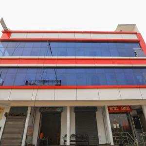 Hotel O Aastha Near Chaudhary Charan Singh International Airport