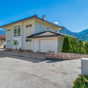 Idyllic Holiday Home in Hart im Zillertal with Balcony