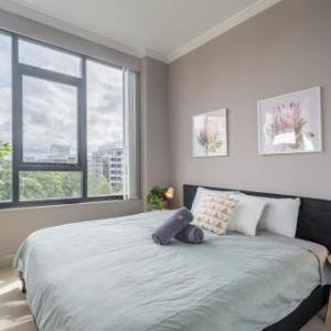 Olympic Park near Qudos Bank Arena King Bed 1BR 1Bath Sleeps 6 Air-cond parking