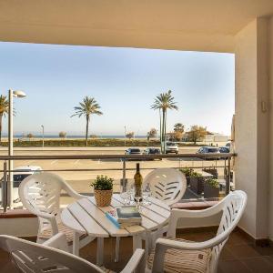 Apartamento en Empuriabrava: Frente al Mar Piscinas Parking y Vistas a la Bahía - HISP-288-39