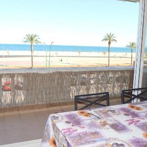 Apartamento de 3 Dormitorios Vista al Mar - HISP-288-54