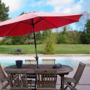 Holiday Home Au Bord de l'Eau - BRV401