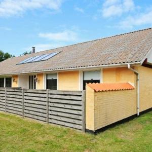 Three-Bedroom Holiday home in Bindslev 6