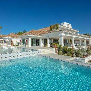 Villa Azur Nueva Andalucia Marbella