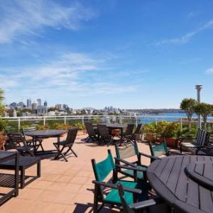 Newly Renovated Studio w Communal Rooftop Terrace